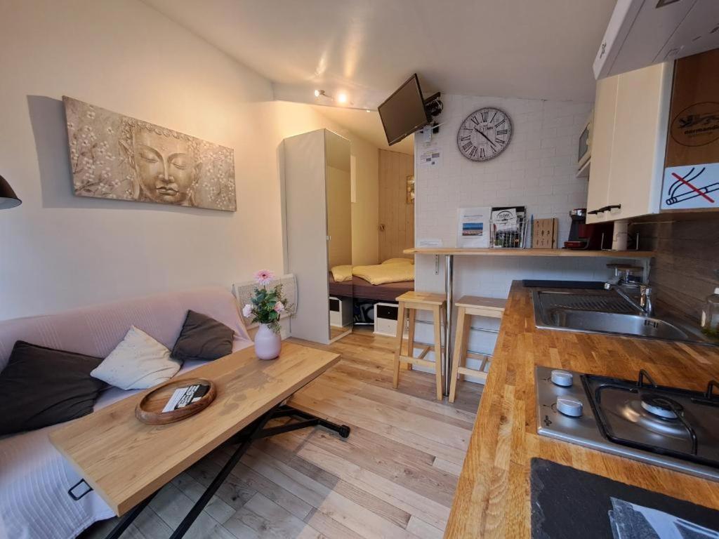 Joli Au Calme Dans Un Jardin Privatif Holiday home Ouistreham
