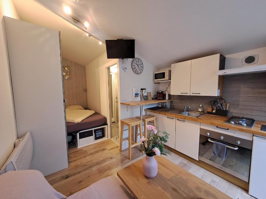 Joli Au Calme Dans Un Jardin Privatif Holiday home Ouistreham