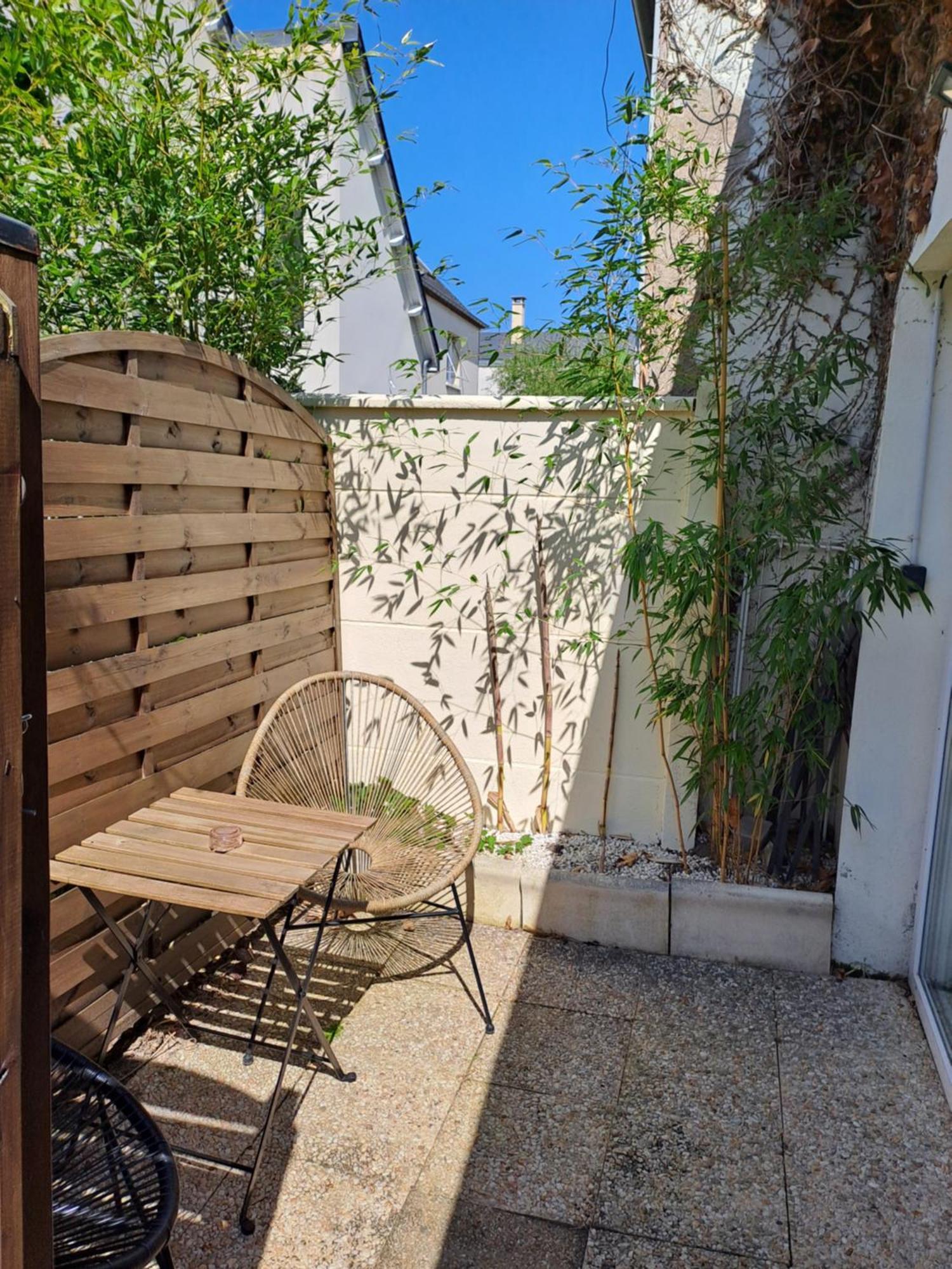 Holiday home Joli Au Calme Dans Un Jardin Privatif *