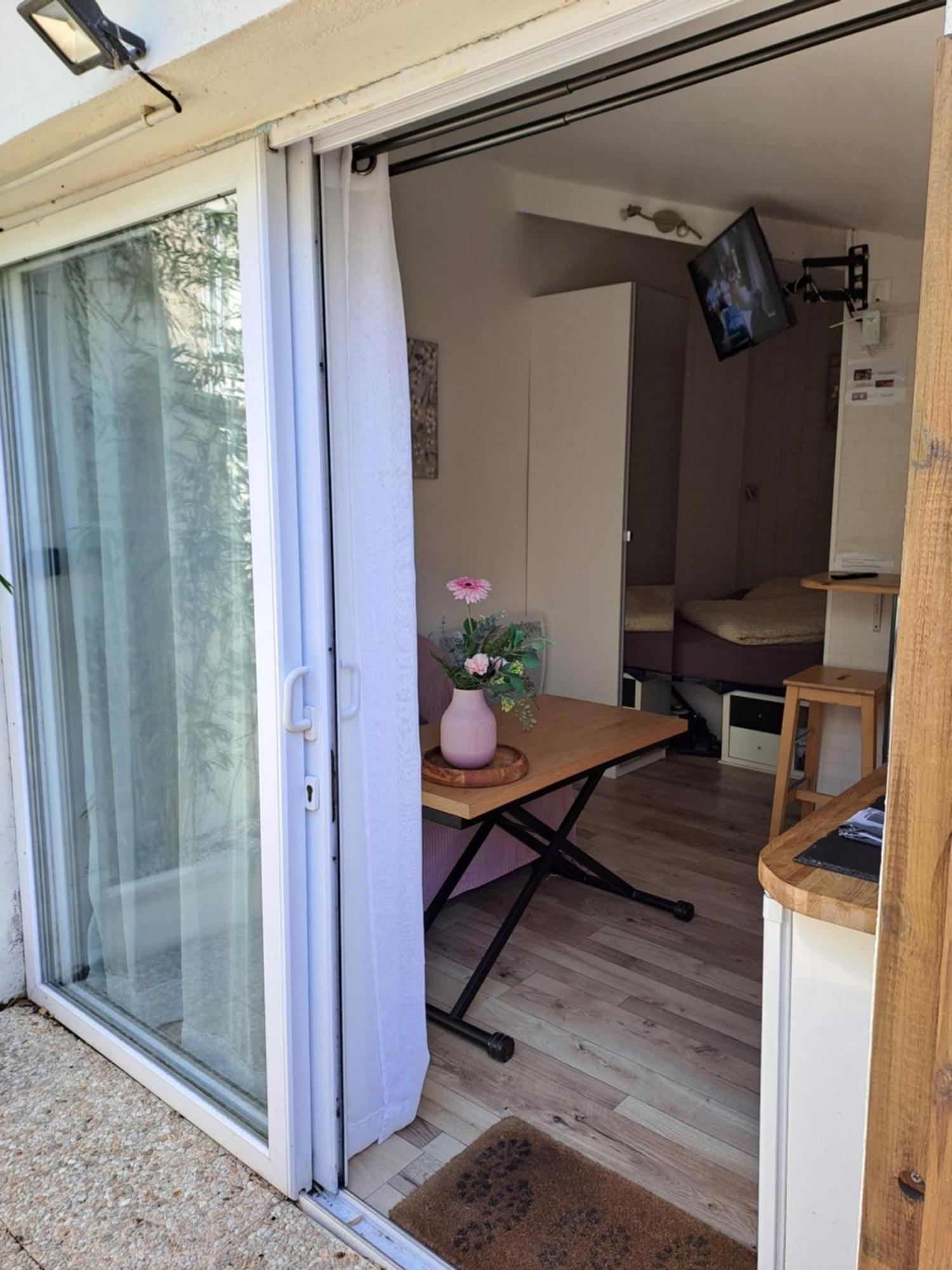Joli Au Calme Dans Un Jardin Privatif
